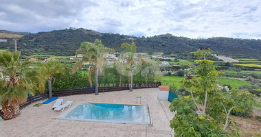 Three bedroom detached house with swimming pool for rent in Pissouri, Limassol