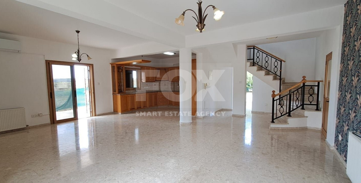 Three bedroom detached house with swimming pool for rent in Pissouri, Limassol