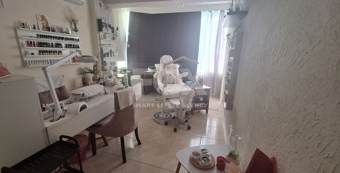 Spacious Three Bedroom Apartment with Sea View in Geroskipou for Sale