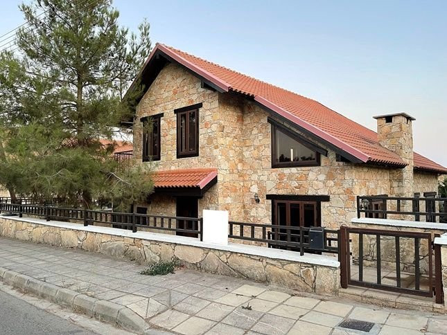 4 bedroom house 175 m² Souni–Zanatzia, Cyprus