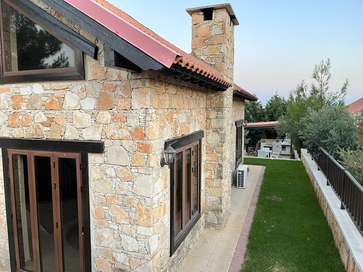 4 bedroom house 175 m² Souni–Zanatzia, Cyprus