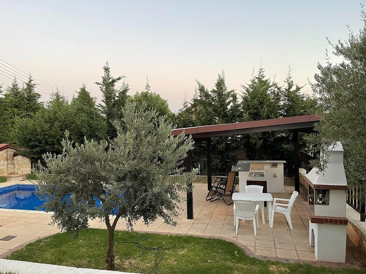 4 bedroom house 175 m² Souni–Zanatzia, Cyprus