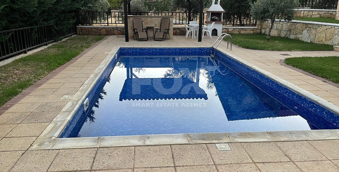 Four Bedroom House with Pool for sale in Souni-Zanakia