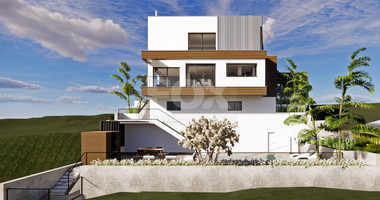 Spacious Four Bedroom House with Swimming pool &  Sea View in Agios Tychon