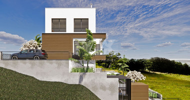 Spacious Four Bedroom House with Swimming pool &  Sea View in Agios Tychon