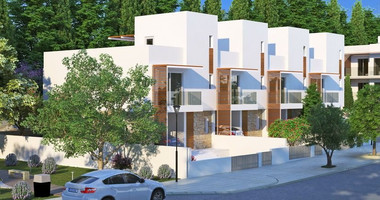 Three bedroom maizonette in Kato Paphos