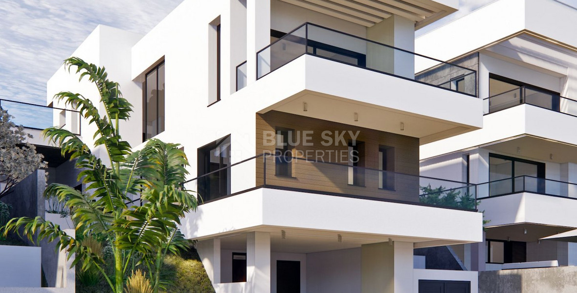 Spacious 3 Bedroom House with Swimming Pool and Sea View in Agios Tychon
