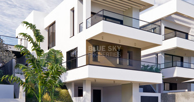 Spacious 3 Bedroom House with Swimming Pool and Sea View in Agios Tychon