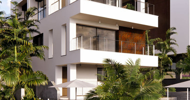 Spacious 3 Bedroom House with Swimming Pool and Sea View in Agios Tychon