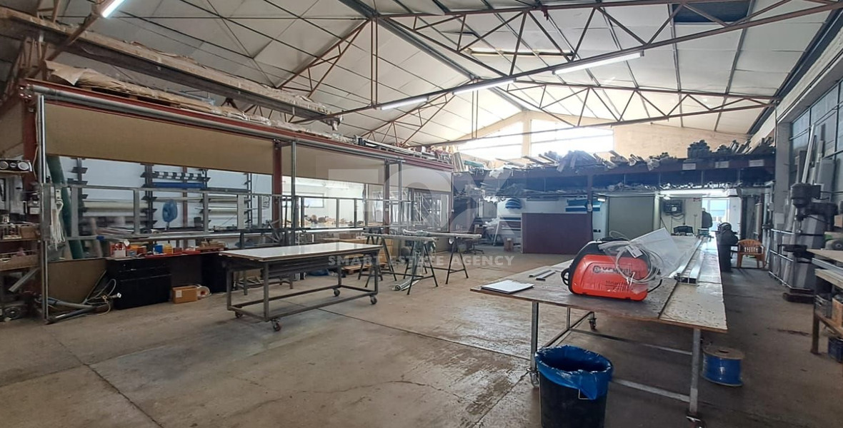 Warehouse of 600m2 for rent in the Agios Athanasios Industrial Estate