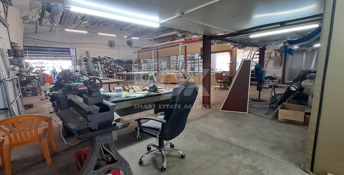Warehouse of 600m2 for rent in the Agios Athanasios Industrial Estate