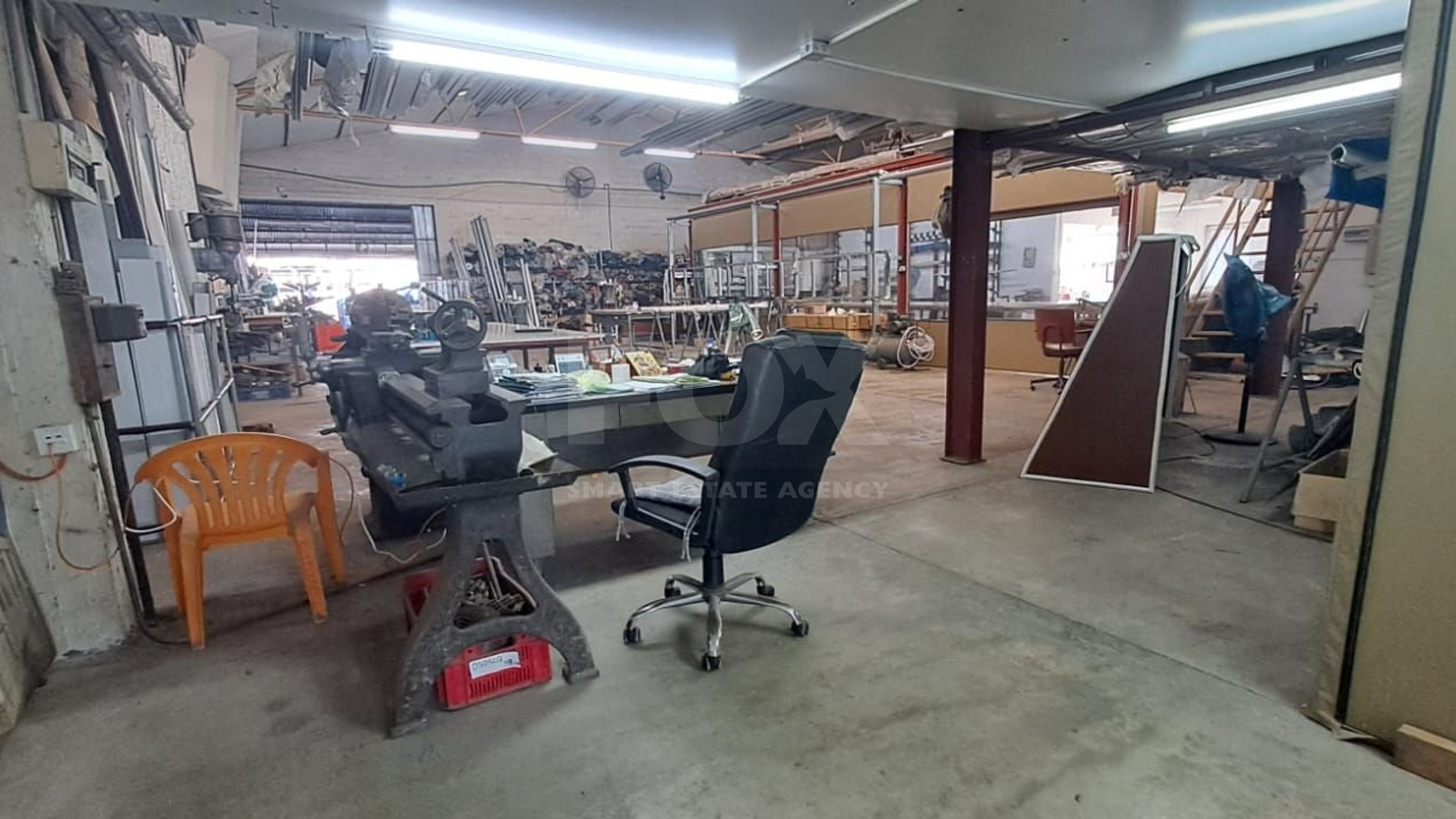 Warehouse of 600m2 for rent in the Agios Athanasios Industrial Estate