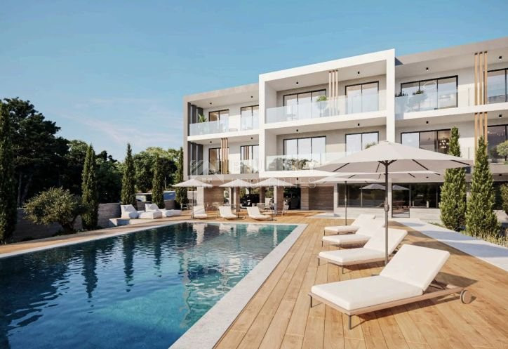 Two bedroom luxury apartment in Chloraka