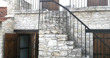 Fully Furnished Detached House in Omodos for sale