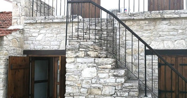 Fully Furnished Detached House in Omodos for sale