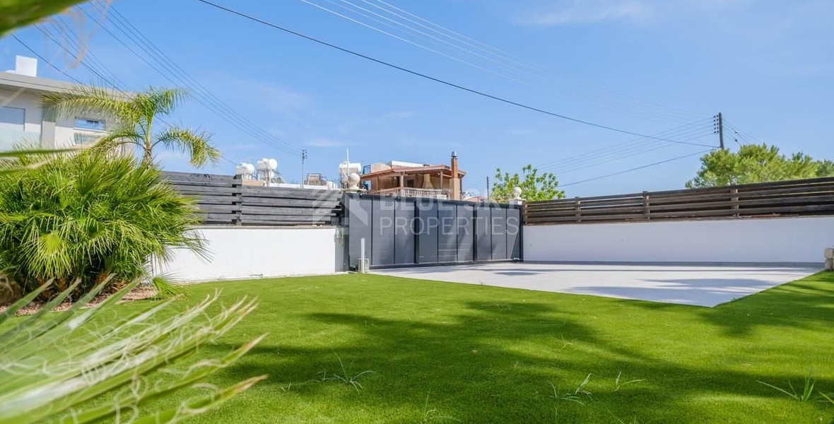 Spacious four-bedroom house with pool for rent in Ypsoupoli, Limassol