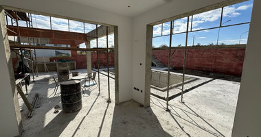 Modern  House with Pool For Sale in Parekklisia