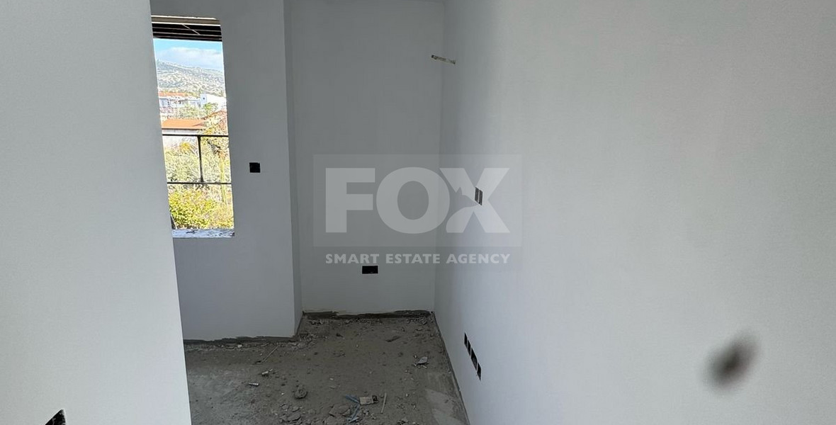 Modern  House with Pool For Sale in Parekklisia