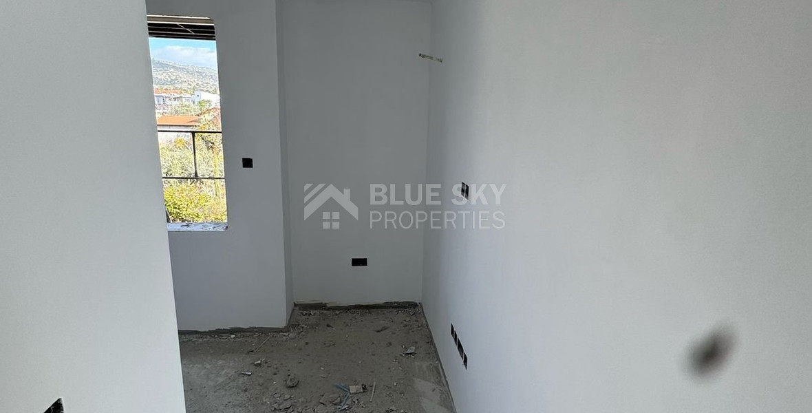 Modern  House with Pool For Sale in Parekklisia