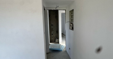 Modern  House with Pool For Sale in Parekklisia