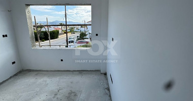 Modern  House with Pool For Sale in Parekklisia