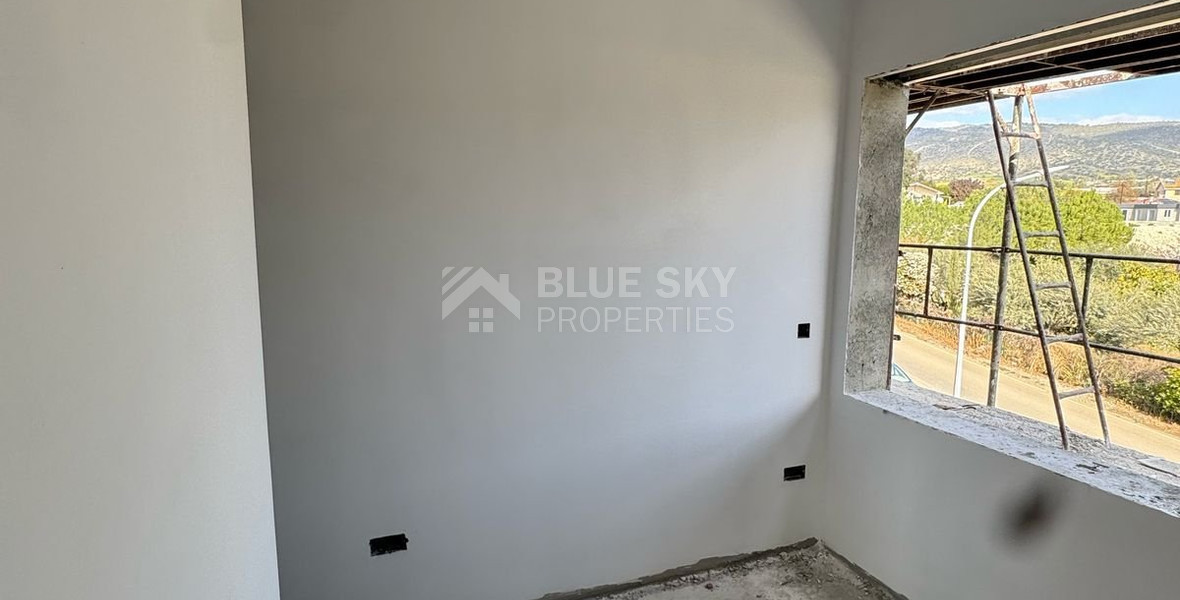 Modern  House with Pool For Sale in Parekklisia