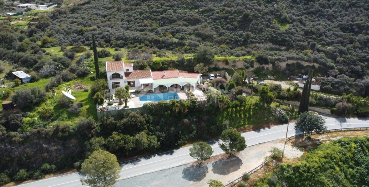 Exclusive Villa for Sale in Germasogeia: with Panoramic Dam & Mountain Views