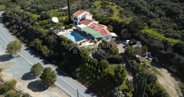 Exclusive Villa for Sale in Germasogeia: with Panoramic Dam & Mountain Views