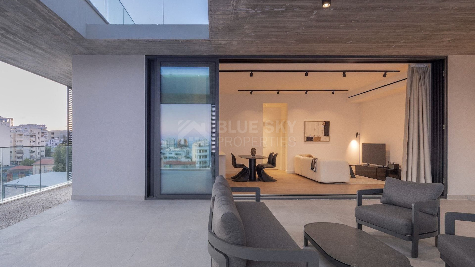 Top floor 3 bedroom apartment with Roof Garden  for sale in Agia Zoni, Limassol