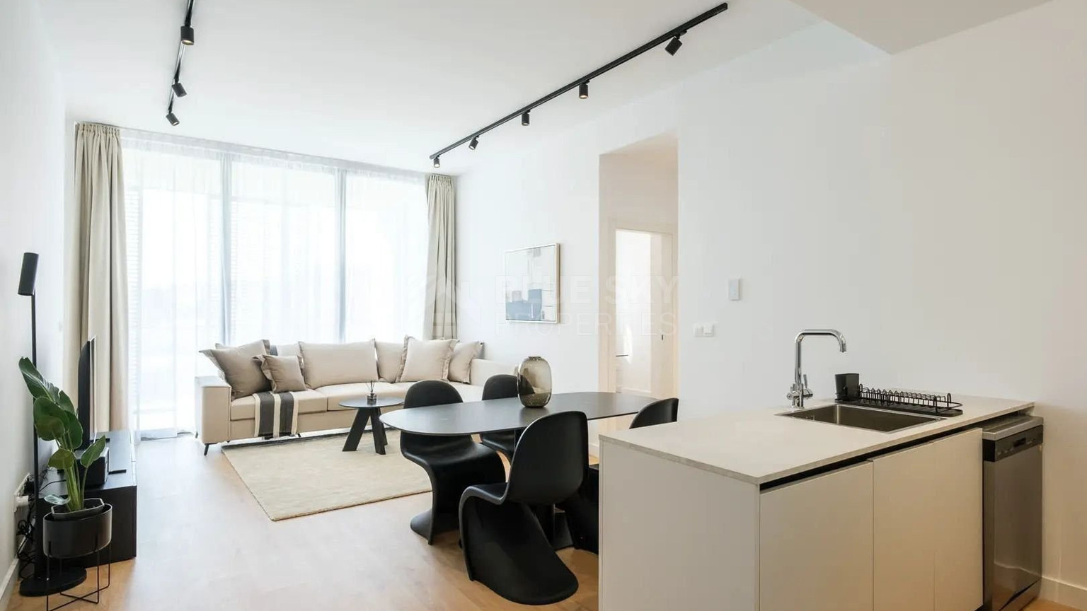 Top floor 3 bedroom apartment with Roof Garden  for sale in Agia Zoni, Limassol