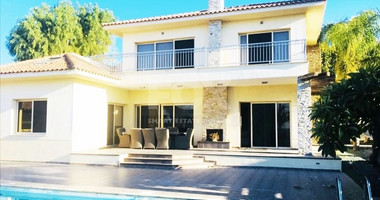 Spacious luxury detached villa with sea view pool for rent in Paramali