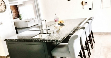 Spacious luxury detached villa with sea view pool for rent in Paramali