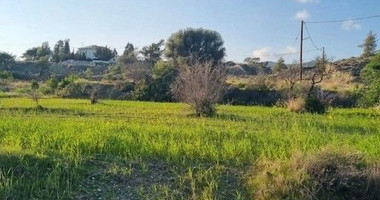 Large Development Land for Sale in Parekklisia