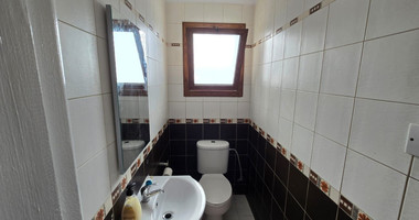 Spacious Fully Furnished Three Bedroom Upper House in Neapoli