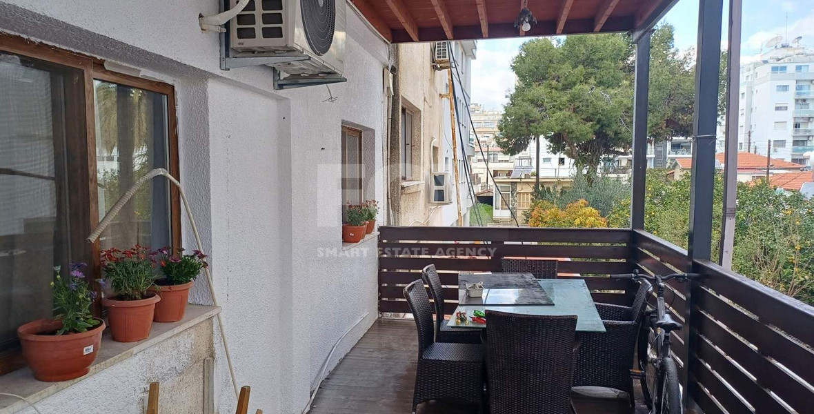 Spacious Fully Furnished Three Bedroom Upper House in Neapoli