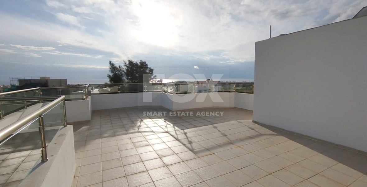 Spacious Furnished three Bedroom Penthouse with Panoramic Sea View in Petridia, Empa