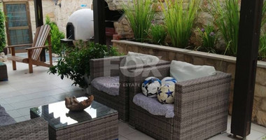 For Sale Three Bedroom Detached House in Tala, Paphos