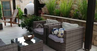 Three Bedroom Detached House in Tala, Paphos