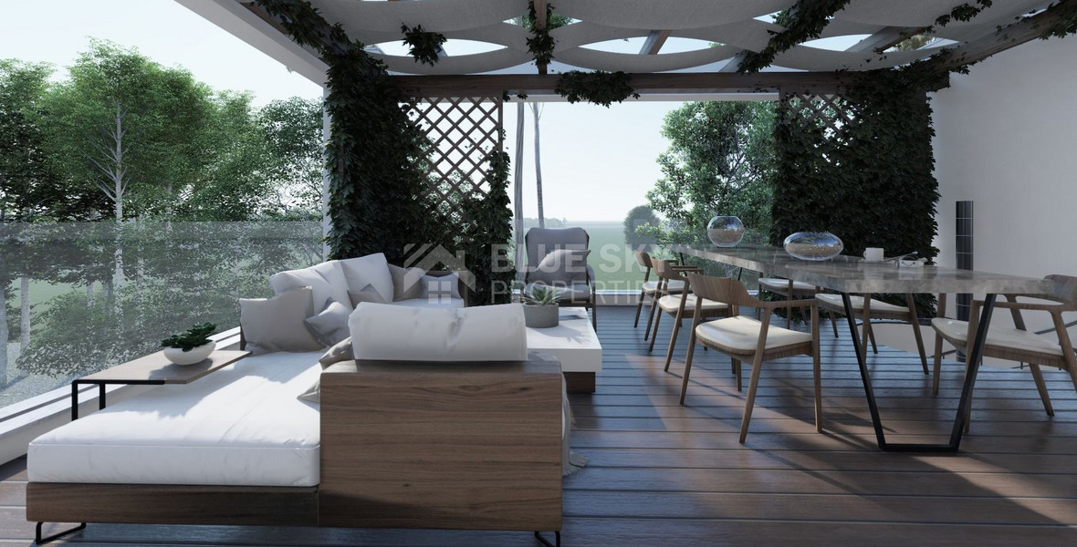 Top Floor Two Bedroom apartment with Roof Garden for sale in Kato Polemidia