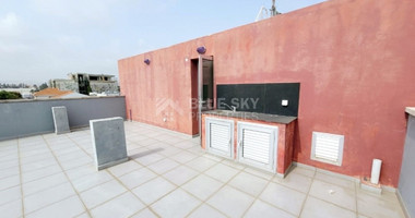 A GREAT OPPORTUNITY TO OWN A TWO FLOOR BUILDING WITH ROOF TERRACE, LIFT,  FULLY EQUIPPED, WITH OPTION FOR A FURTHER FLOOR