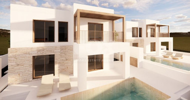 Three bedroom luxury villa in Peyia