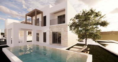 Three bedroom luxury villa in Peyia