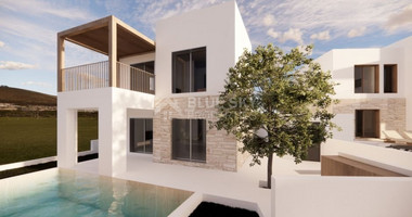 Three bedroom luxury villa in Peyia