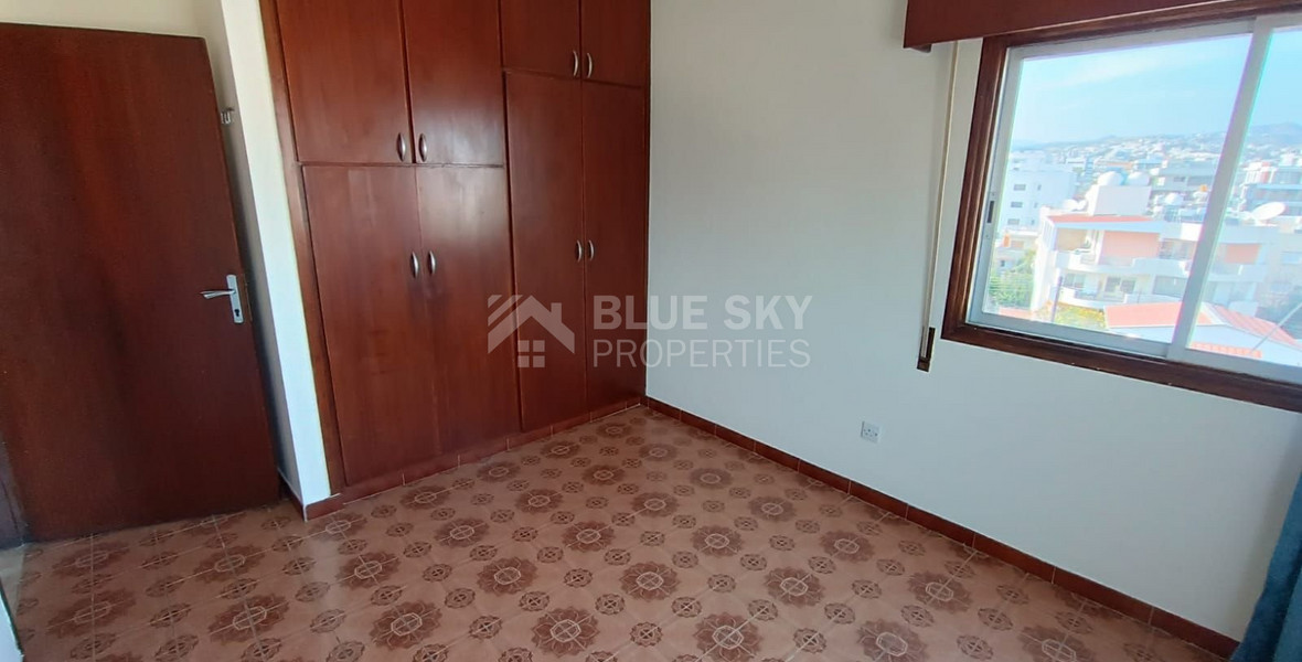 Spacious 3 Bedroom Top Floor Apartment with Sea View for sale in Mesa Geitonia