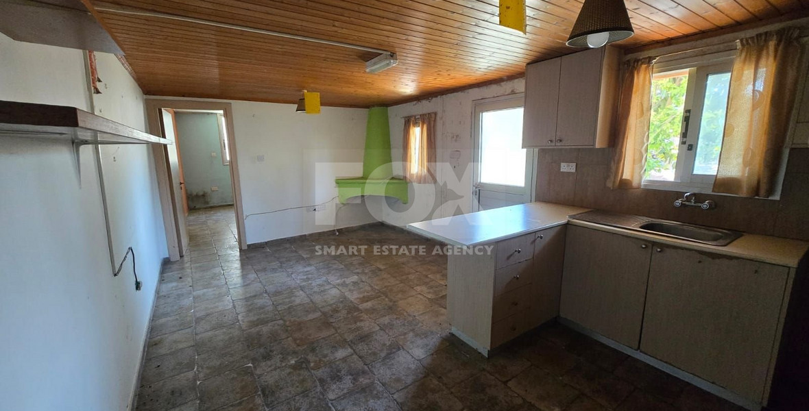 Semi-Detached House for Sale in Omodos