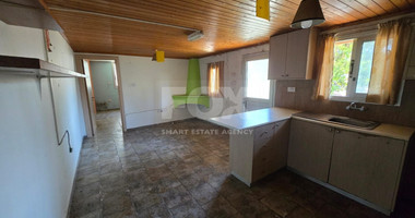 Semi-Detached House for Sale in Omodos
