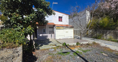 Semi-Detached House for Sale in Omodos