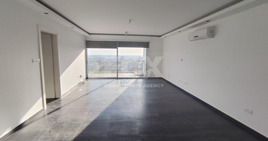 Spacious Unfurnished Penthouse for Rent in Mesa Geitonia