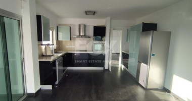 Spacious Unfurnished Penthouse for Rent in Mesa Geitonia