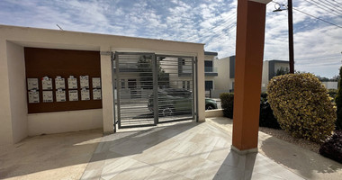 FOR SALE A LOVELY 3 BEDROOM PENTHOUSE WITH ROOF TERRACE FULLY FURNISHED AND EASY ACCESS TO ALL AMENITIES